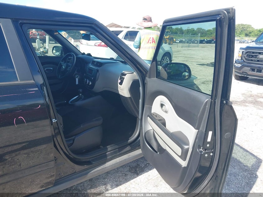 2016 Kia Soul VIN: KNDJN2A27G7384605 Lot: 45657196