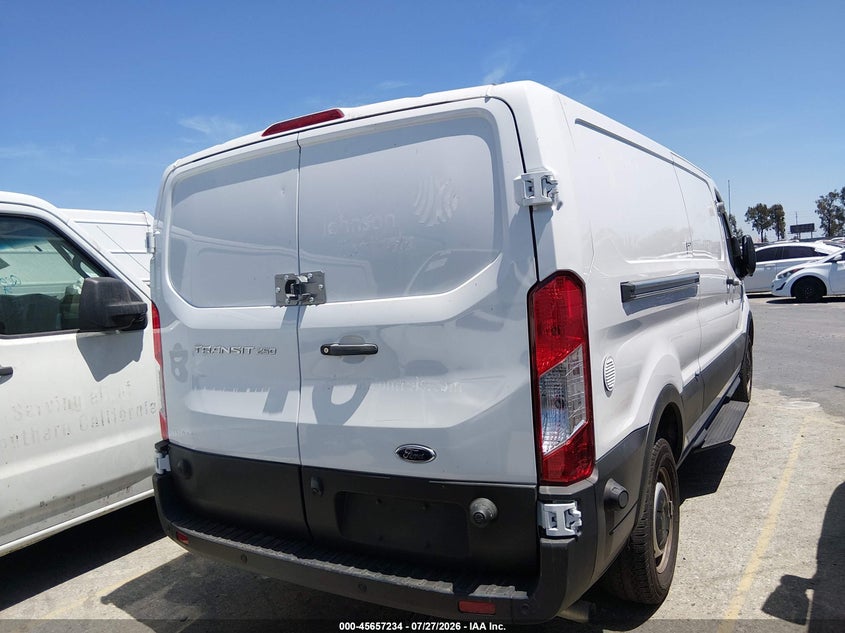 Vin: 1ftbr1y86rka68142, lot: 46155806, ford transit-250 20244