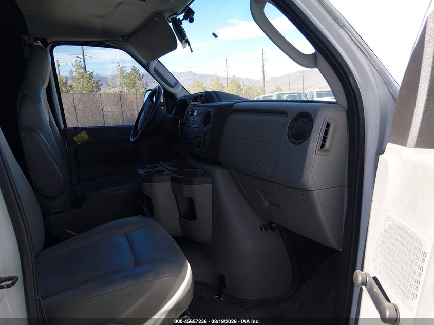 2012 FORD E-350 CUTAWAY auction photo 6