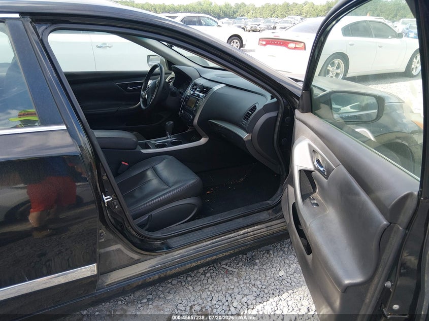 2015 NISSAN ALTIMA auction photo 5