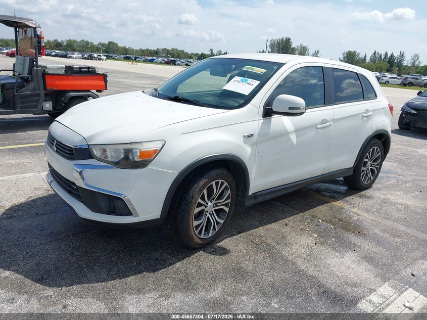 2017 Mitsubishi Outlander, Normal Wear & Tear, IAAI, VIN JA4AP3AU7HZ013820 — photo 2