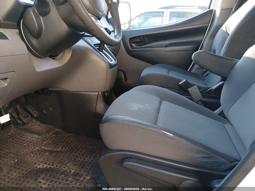 2016 NISSAN NV200 auction photo 5