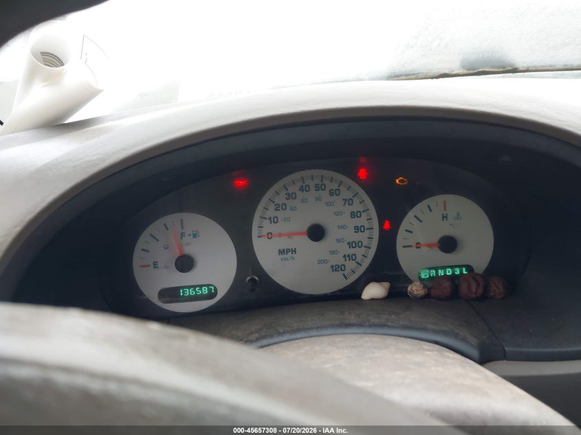 2002 CHRYSLER VOYAGER auction photo 7