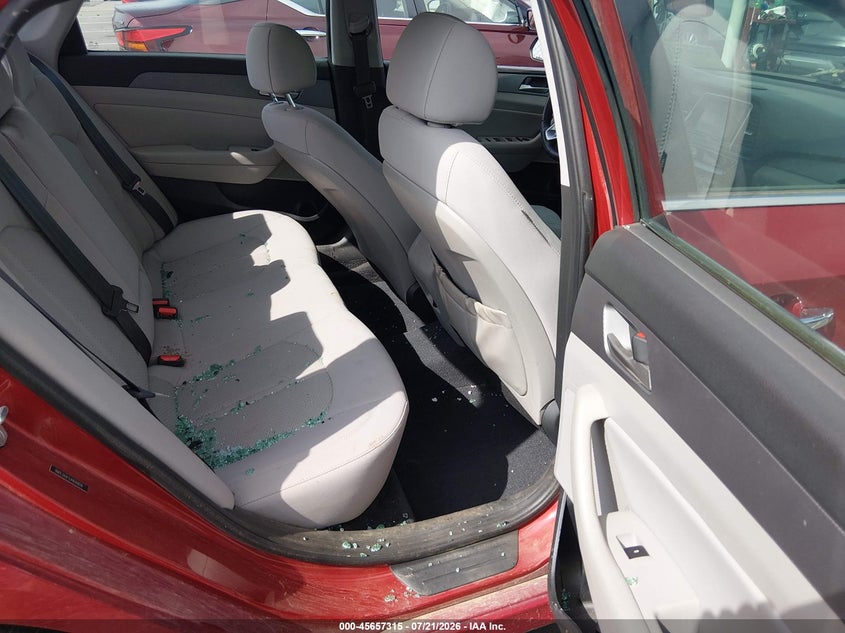 2018 HYUNDAI SONATA auction photo 8