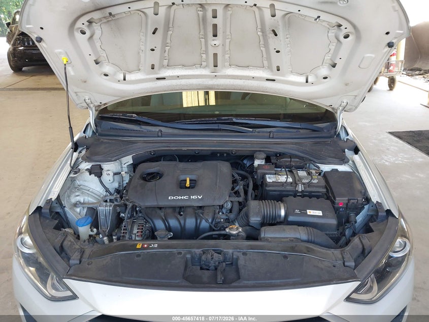 2017 HYUNDAI ELANTRA auction photo 6