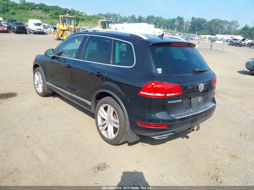 2012 Volkswagen Touareg Tdi Executive VIN: WVGFK9BPXCD000292 Lot: 45657474
