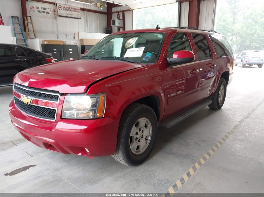 1GNSCJE01DR287176 2013 Chevrolet Suburban Lt photo 1