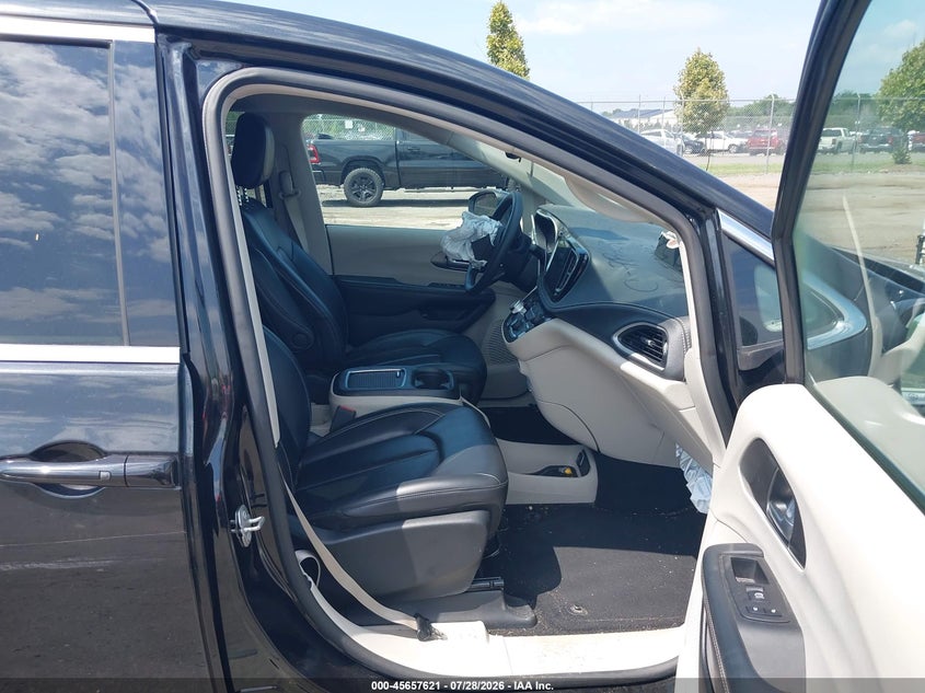 2023 CHRYSLER PACIFICA HYBRID auction photo 5