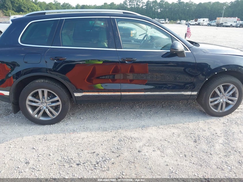 2016 Volkswagen Touareg Vr6 Lux VIN: WVGEF9BP9GD004985 Lot: 45657660