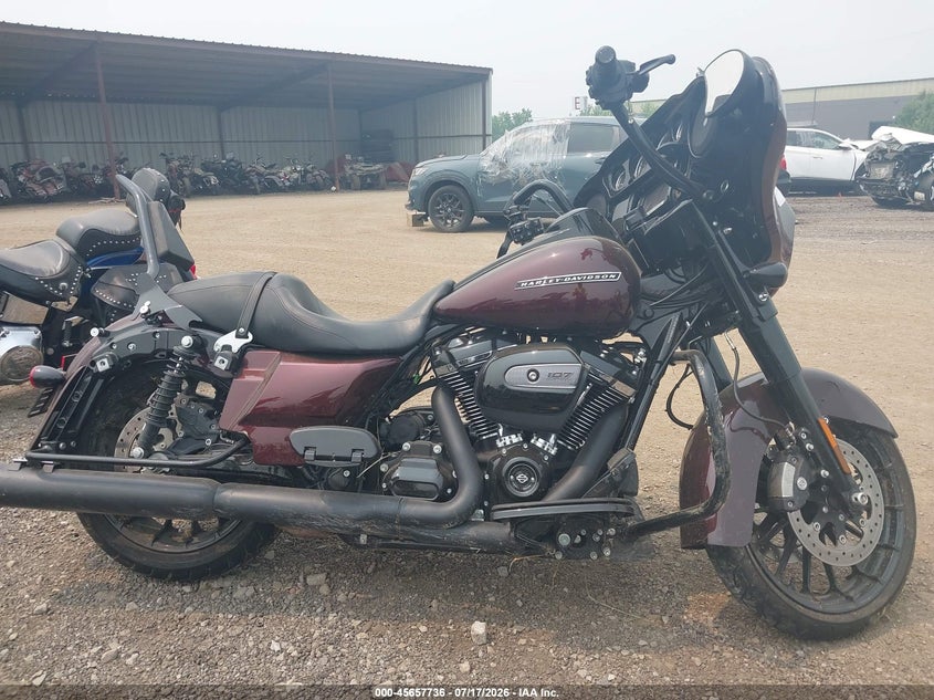 2018 Harley-Davidson Flhxs Street Glide Special VIN: 1HD1KRC17JB652495 Lot: 45657736