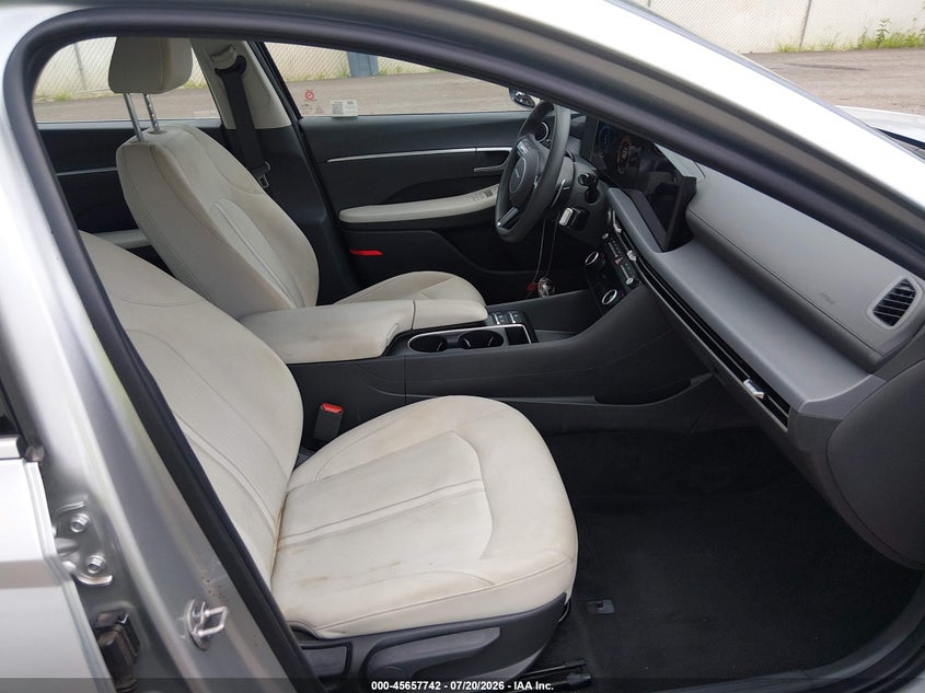 2024 HYUNDAI SONATA auction photo 5