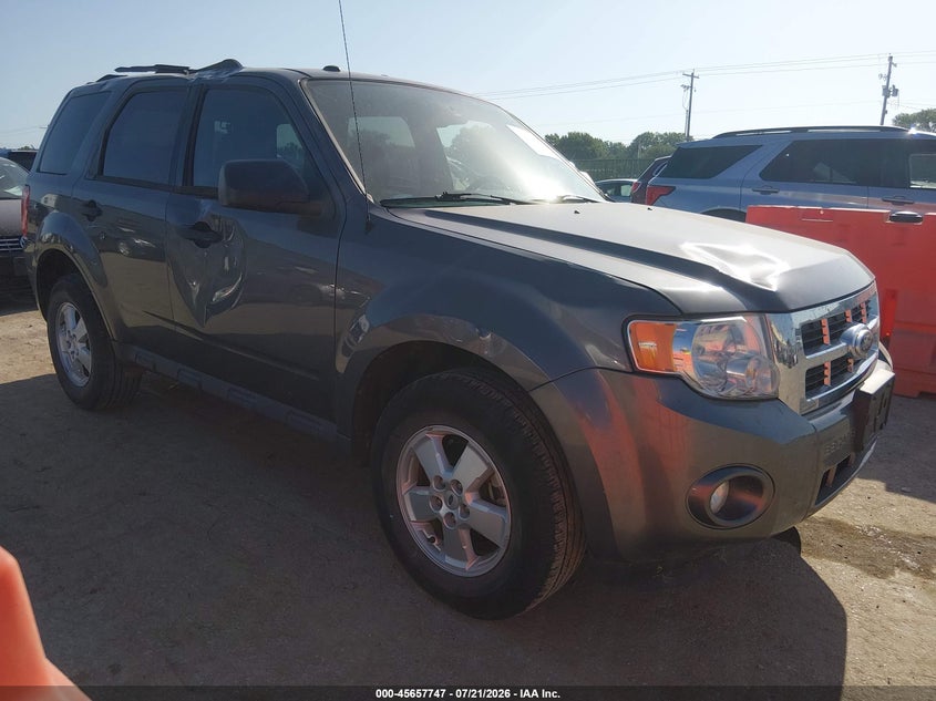 2010 FORD ESCAPE auction photo 1