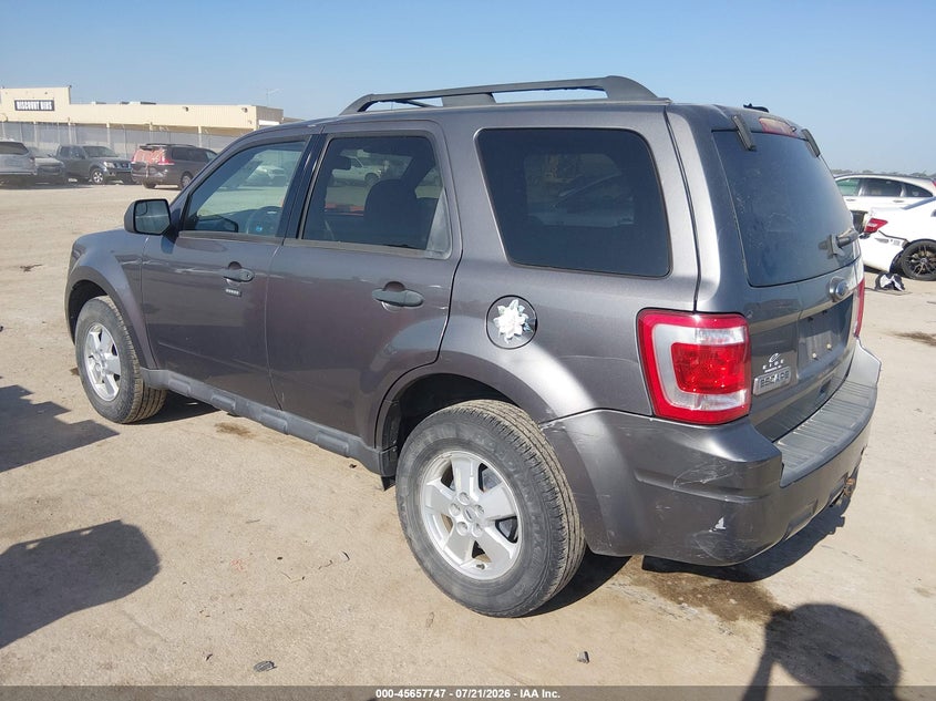 2010 FORD ESCAPE auction photo 3