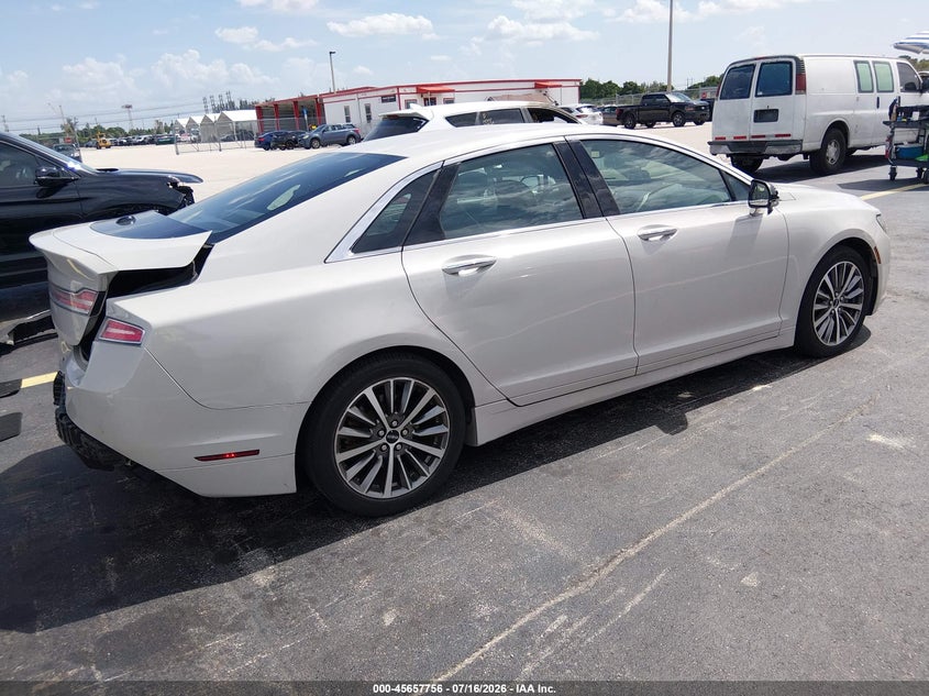 2019 LINCOLN MKZ HYBRID auction photo 4