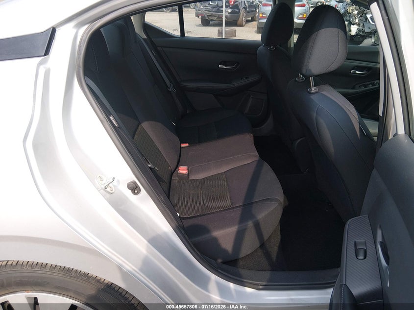 2022 NISSAN SENTRA S XTRONIC CVT — Photo 8