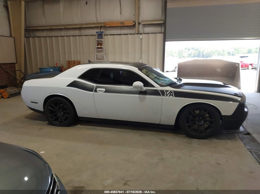 DODGE CHALLENGER - zdjęcie 13
