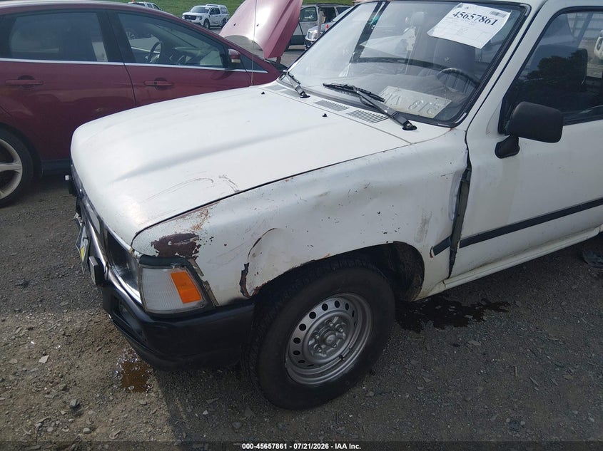 1993 TOYOTA PICKUP auction photo 6