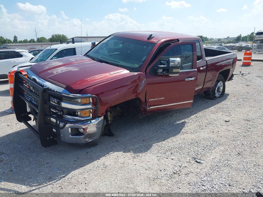 2015 CHEVROLET SILVERADO 2500HD BUILT AFTER AUG 14 auction photo 2