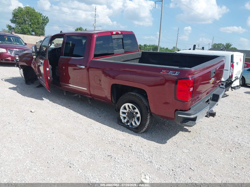 2015 CHEVROLET SILVERADO 2500HD BUILT AFTER AUG 14 auction photo 3