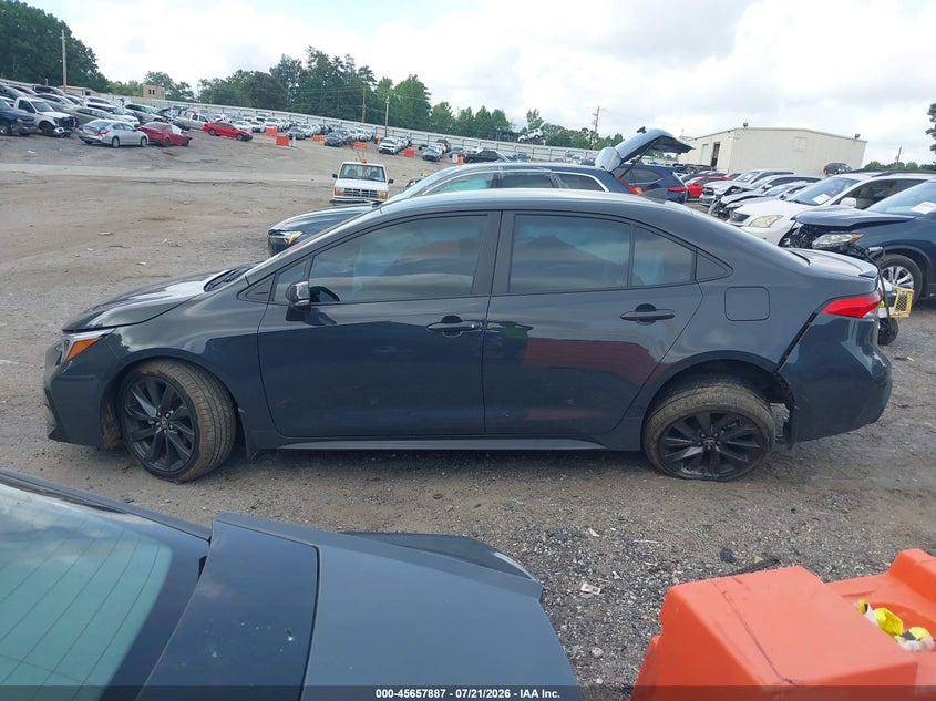 TOYOTA COROLLA - zdjęcie 14