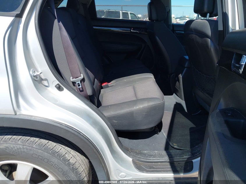 2011 Kia Sorento Lx VIN: 5XYKT3A12BG140069 Lot: 45657888