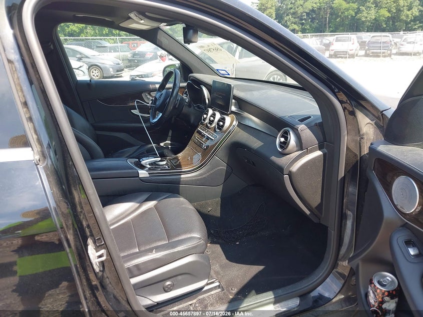 MERCEDES-BENZ GLC 300 - zdjęcie 5