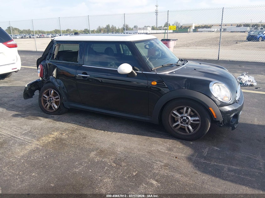 2013 Mini Hardtop Cooper VIN: WMWSU3C59DT544603 Lot: 45657913