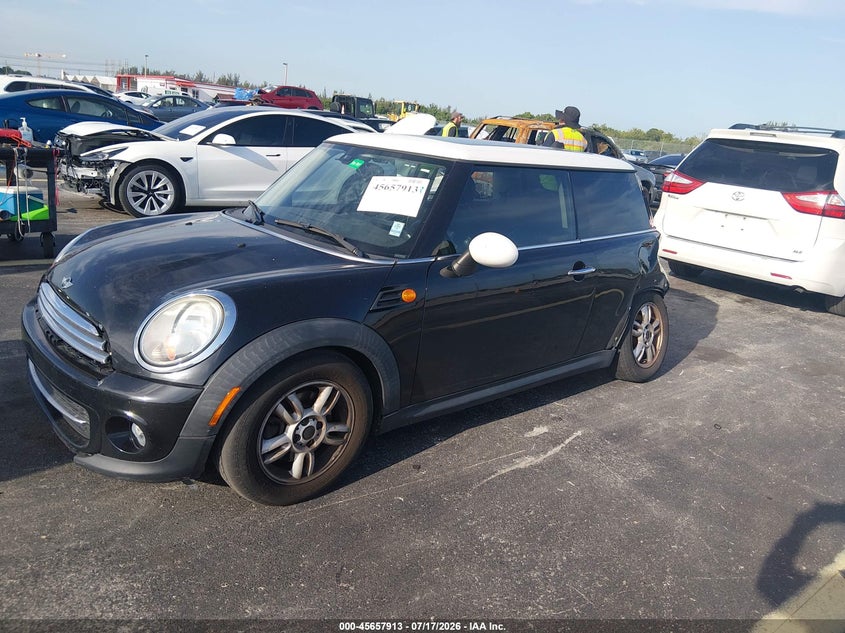 2013 Mini Hardtop Cooper VIN: WMWSU3C59DT544603 Lot: 45657913