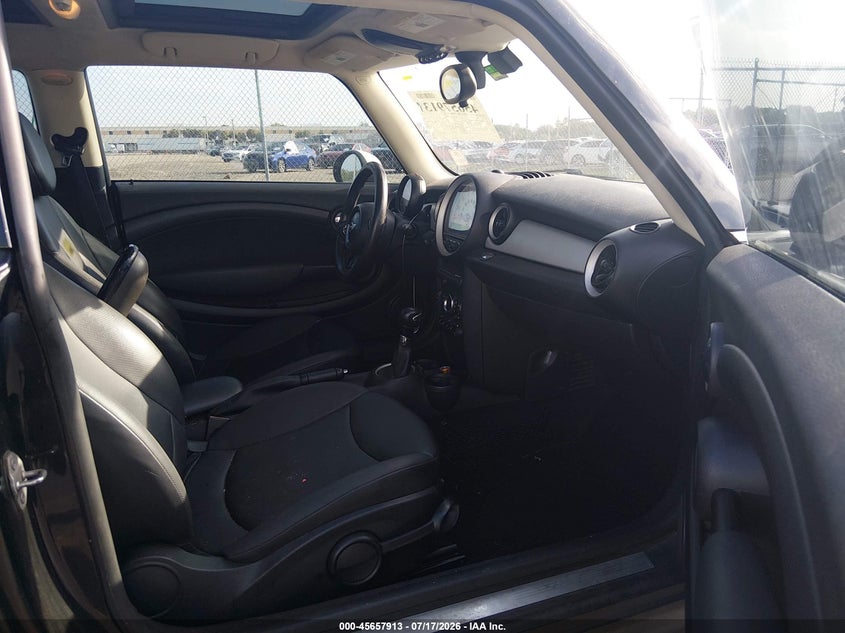 2013 Mini Hardtop Cooper VIN: WMWSU3C59DT544603 Lot: 45657913