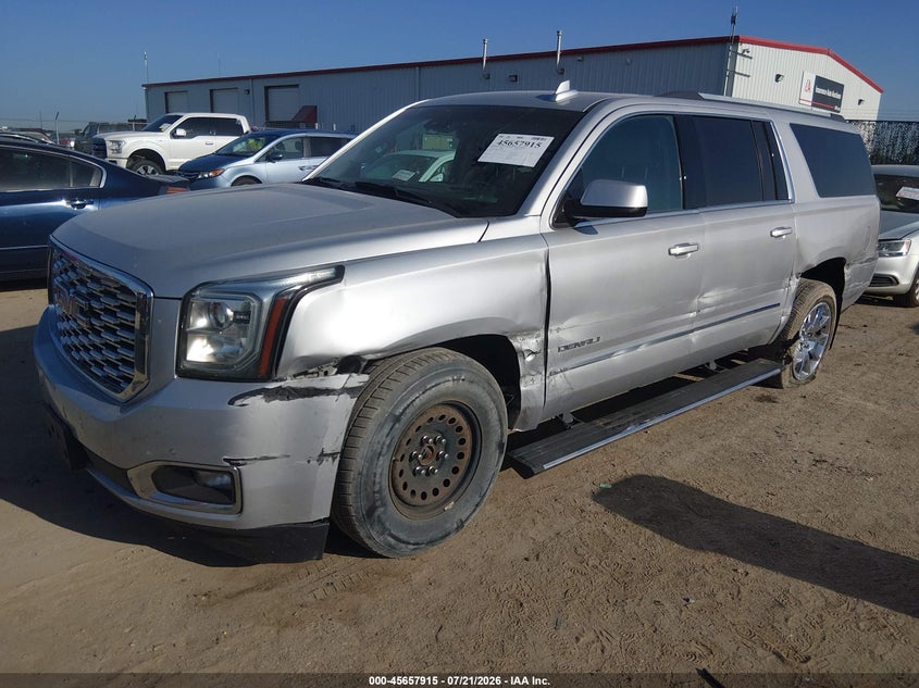 GMC YUKON XL - zdjęcie 2