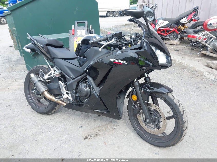 2016 HONDA CBR300 auction photo 1
