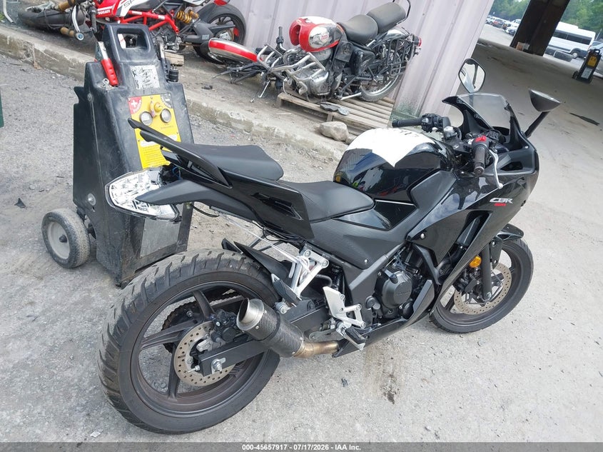 2016 HONDA CBR300 auction photo 4