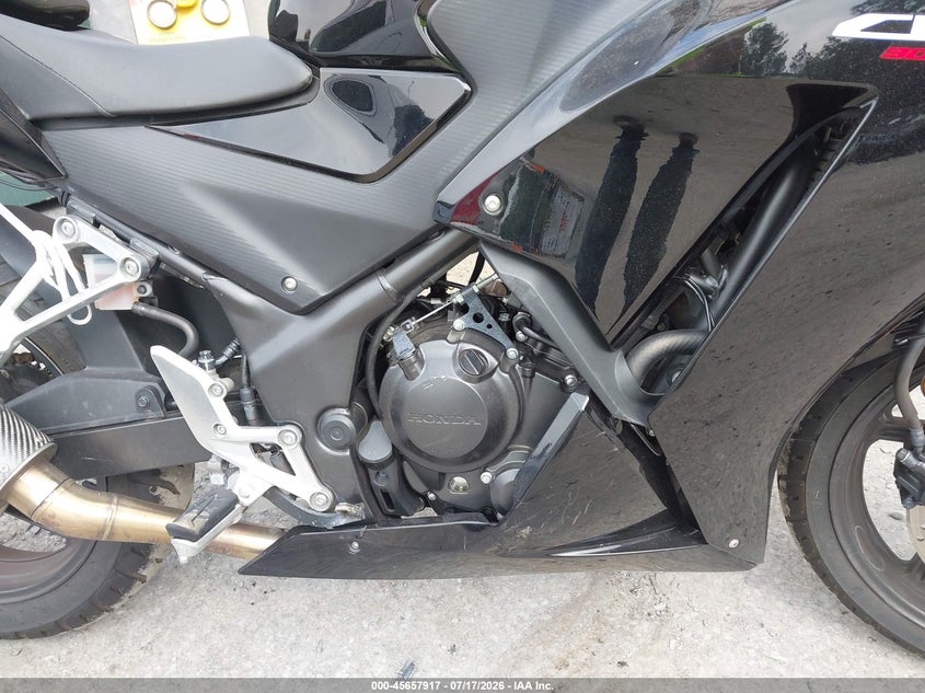2016 HONDA CBR300 auction photo 8