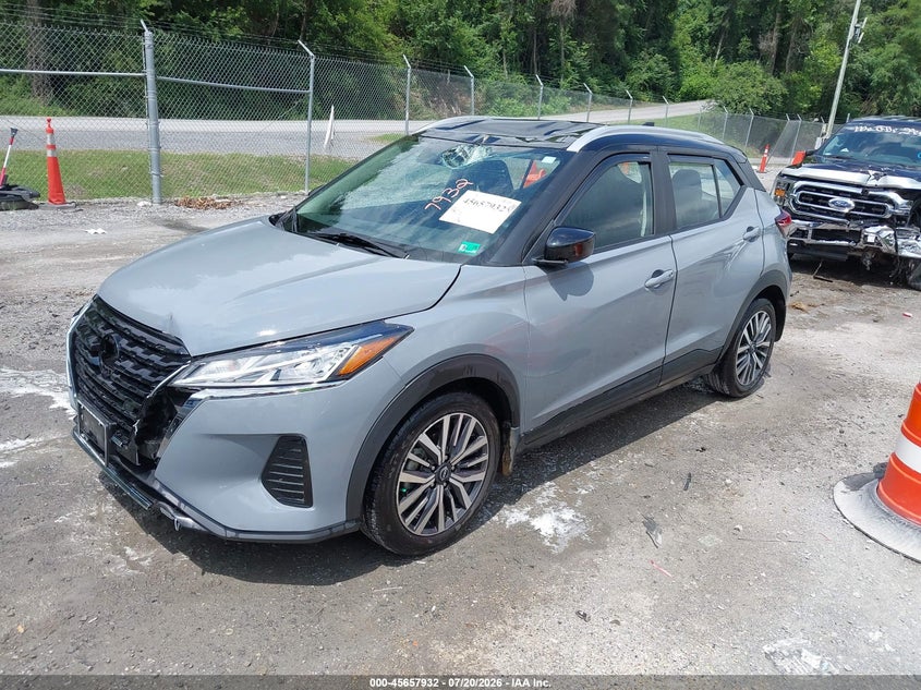 2023 NISSAN KICKS auction photo 2