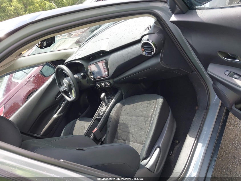 2023 NISSAN KICKS auction photo 5