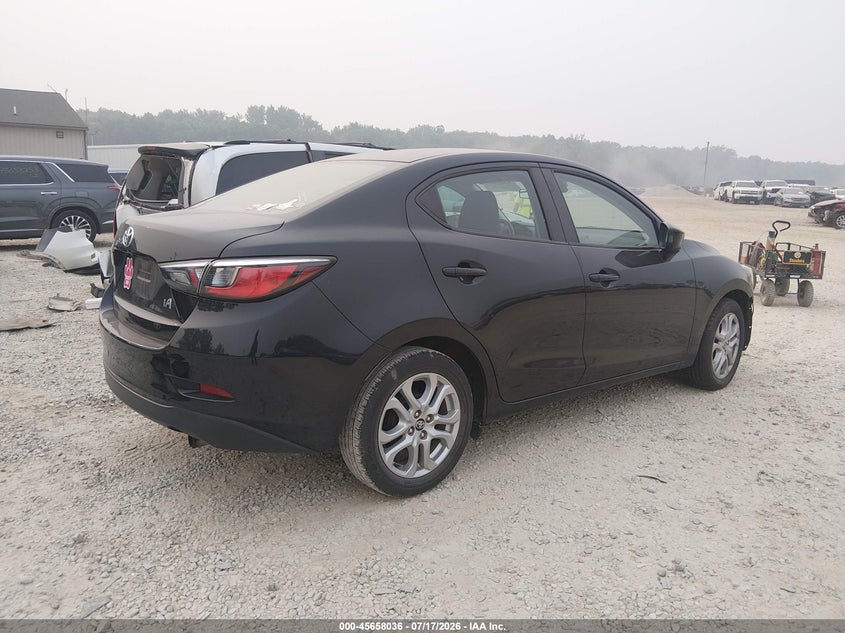 2017 TOYOTA YARIS IA auction photo 4