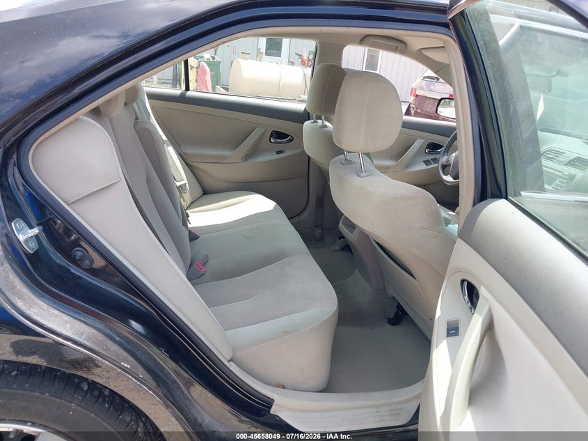 2011 TOYOTA CAMRY auction photo 8