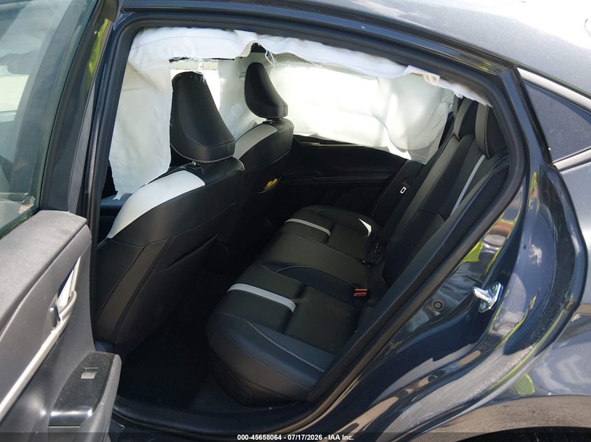 2025 TOYOTA CAMRY auction photo 8
