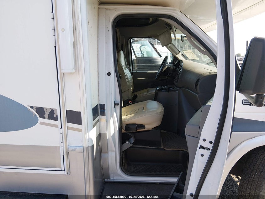 2004 FORD E-450 CUTAWAY — zdjęcie 5