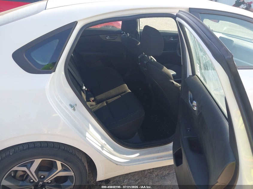 2021 KIA FORTE auction photo 8