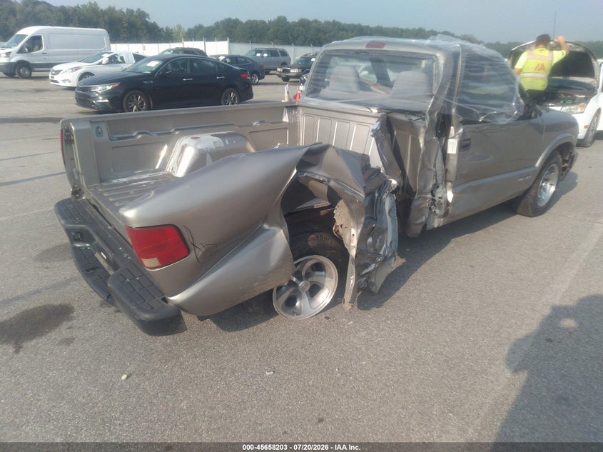 1999 CHEVROLET S-10 auction photo 4
