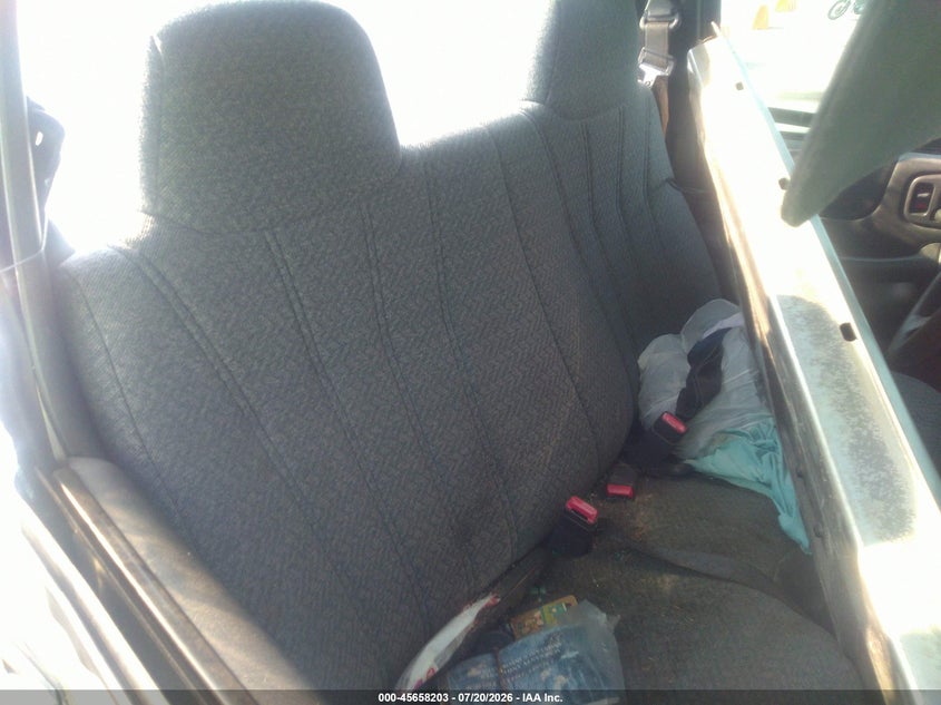 1999 CHEVROLET S-10 auction photo 8