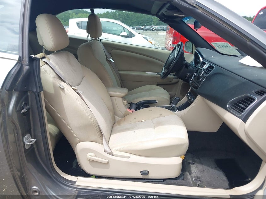 2012 CHRYSLER 200 auction photo 5