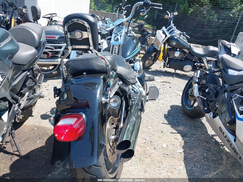 2010 HARLEY-DAVIDSON FLSTF auction photo 6