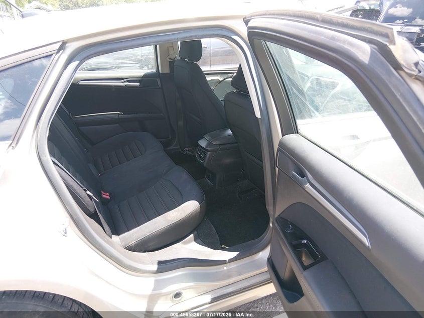 2015 FORD FUSION auction photo 8