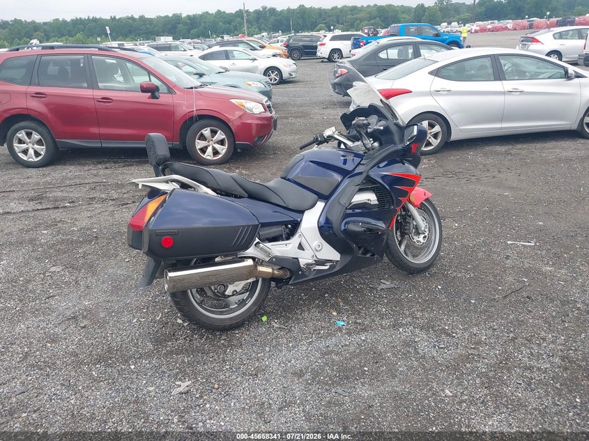 2004 HONDA ST1300 — zdjęcie 4