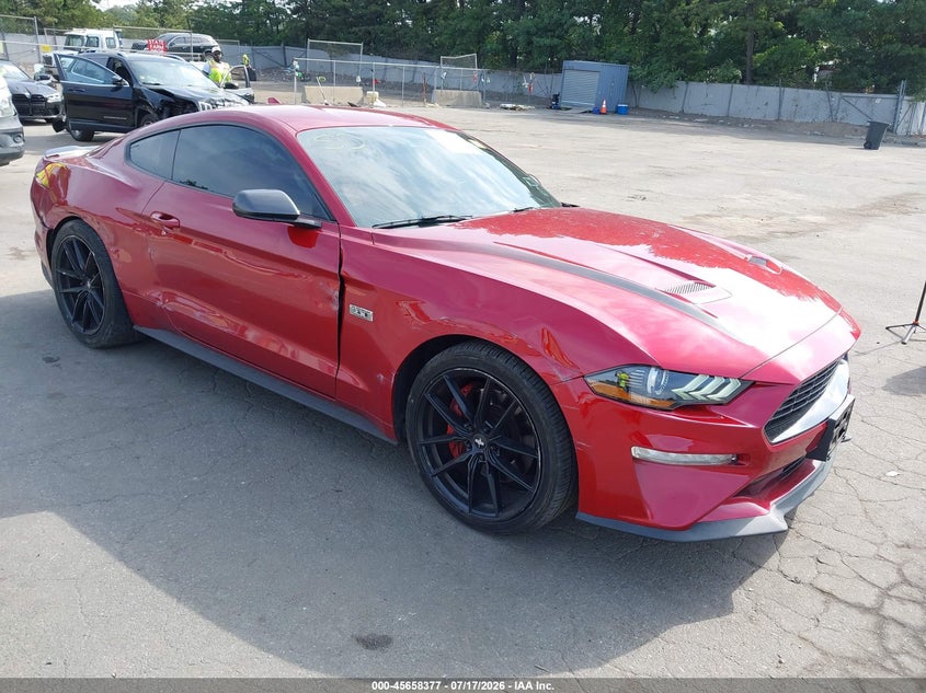 FORD MUSTANG