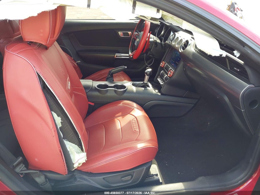 FORD MUSTANG - zdjęcie 5