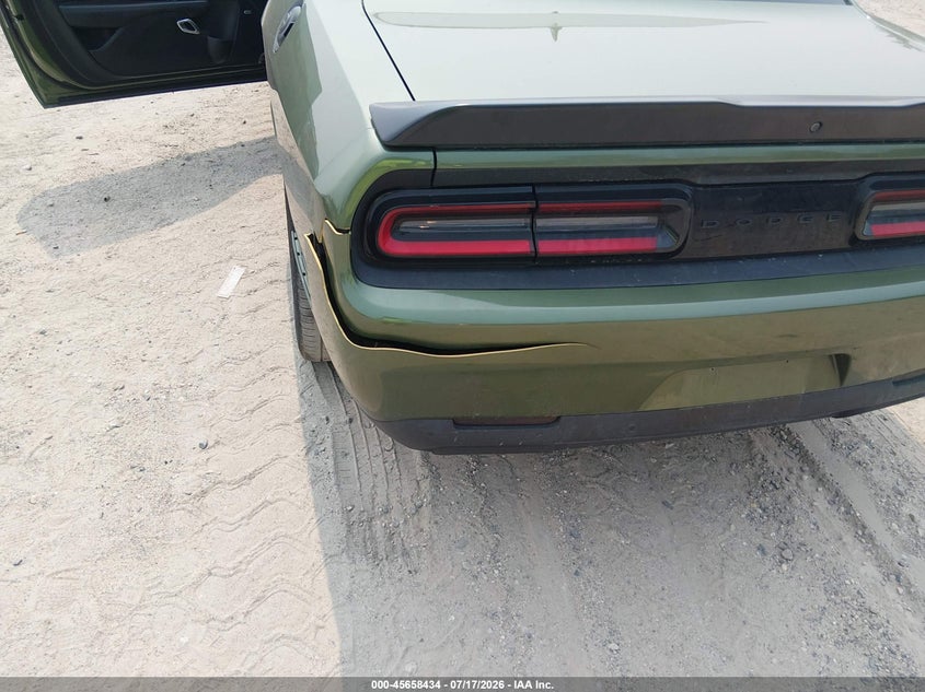 2022 Dodge Challenger R/T VIN: 2C3CDZBT9NH261017 Lot: 45658434