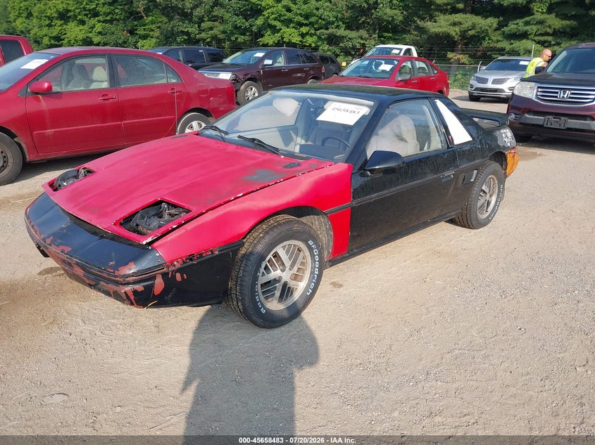 1985 PONTIAC FIERO auction photo 2